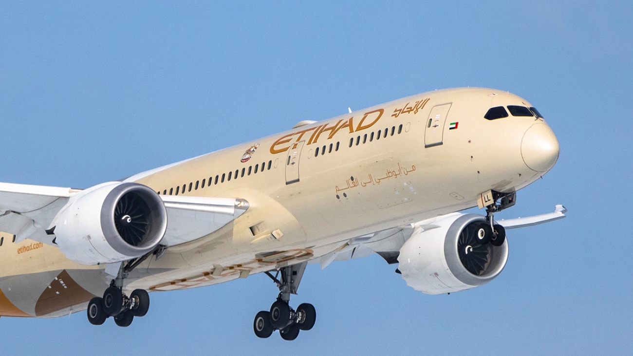 Etihad-Fabian-Joy-Unsplash